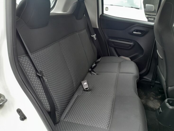 2024 CITROEN C3 FEEL – Rear Seats