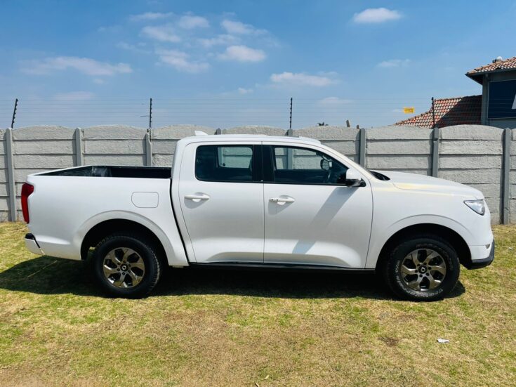 2024 GWM P-SERIES CV DCAB 2.0TD DLX 4X4 8AT – Right Side Photo