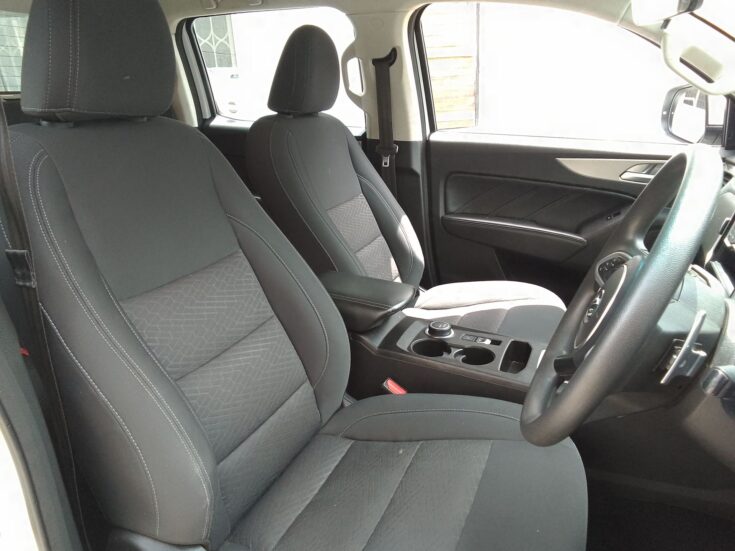 2024 GWM P-SERIES CV DCAB 2.0TD SX 4X2 8AT – Front Seats