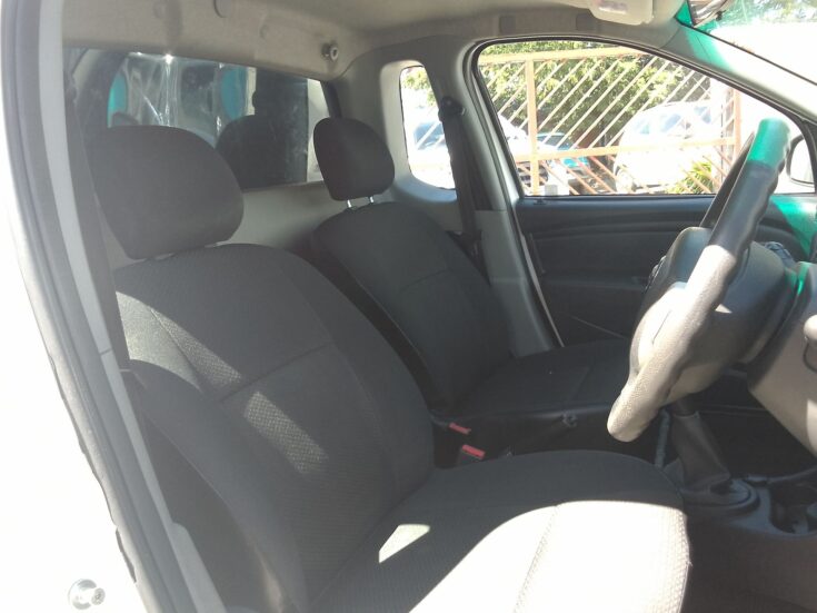 2024 NISSAN NP200 1.6 A/C SAFETY PACK S/C – Front Seats