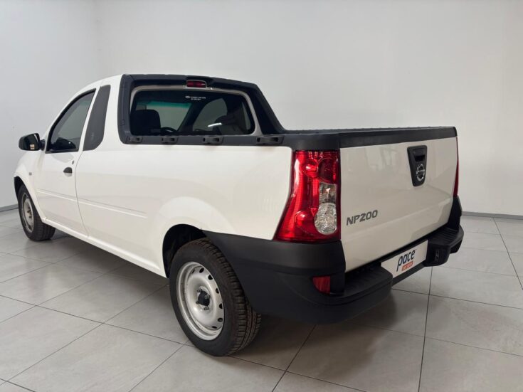 2024 NISSAN NP200 1.6 P/U S/C – Back Feature Photo