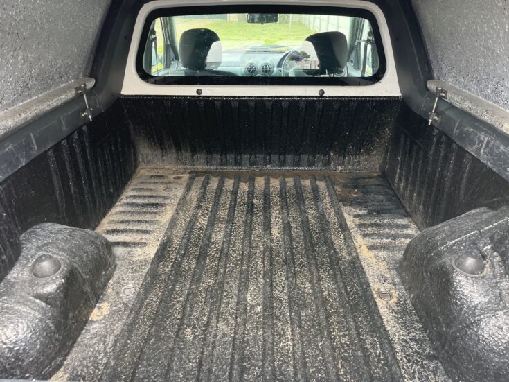 2024 NISSAN P200 1.6 A/C SAFETY PACK P/U S/C – Boot / Loadbin