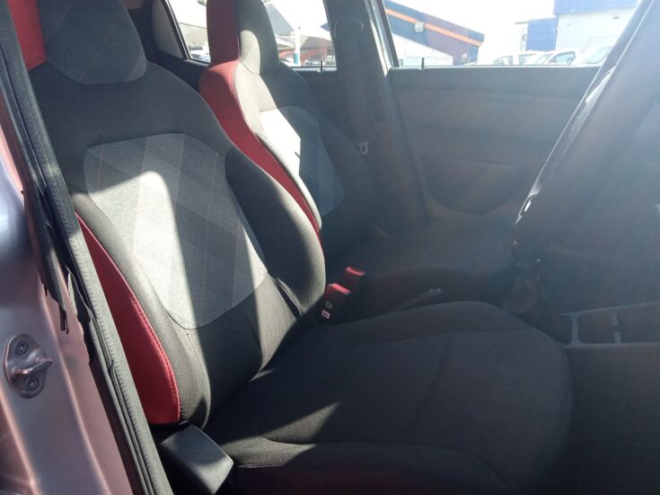 2024 RENAULT KWID DYNAMIQUE MANUAL. – Front Seats