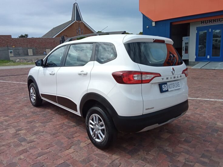 2024 RENAULT TRIBER 1.0 DYNAMIQUE/ZEN – Back Feature Photo