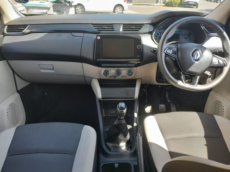 2024 RENAULT TRIBER 1.0 DYNAMIQUE/ZEN. – Interior