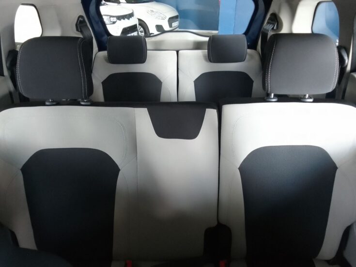 2024 RENAULT TRIBER DYNAMIQUE/ZEN MANUAL – Rear Seats