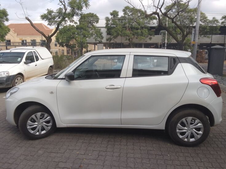 2024 SUZUKI SWIFT 1.2 GA MANUAL – Left Side Photo