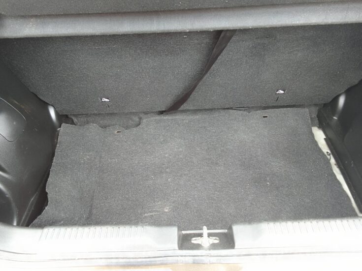 2024 SUZUKI SWIFT 1.2 GL MANUAL – Boot / Loadbin