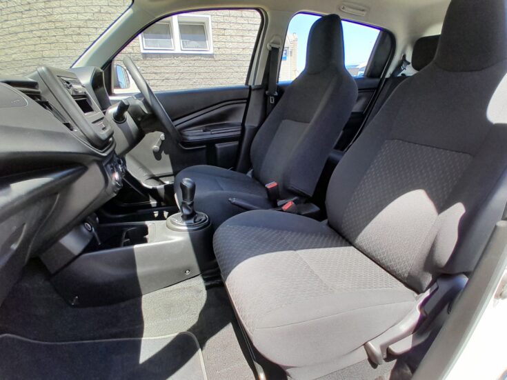 2024 TOYOTA VITZ 1.0 MANUAL – Front Seats