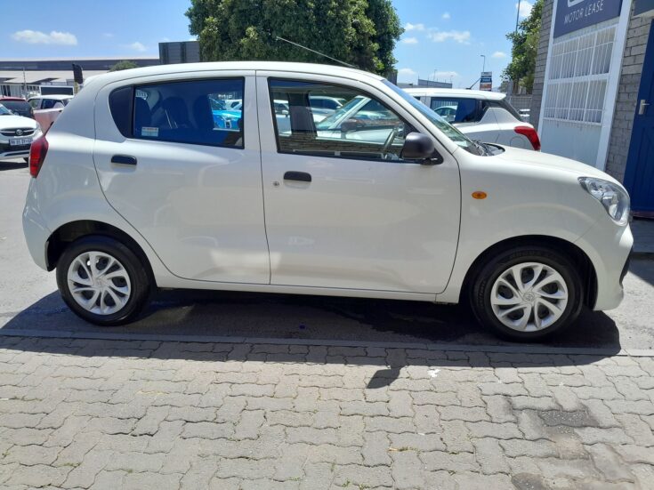 2024 TOYOTA VITZ 1.0 MANUAL – Right Side Photo