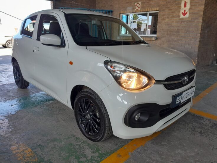 2024 TOYOTA VITZ XR 1.0 AMT – Front Feature Photo