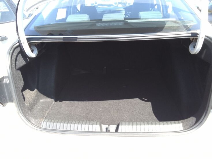 2024 VW POLO 1.6 LIFE – Boot / Loadbin