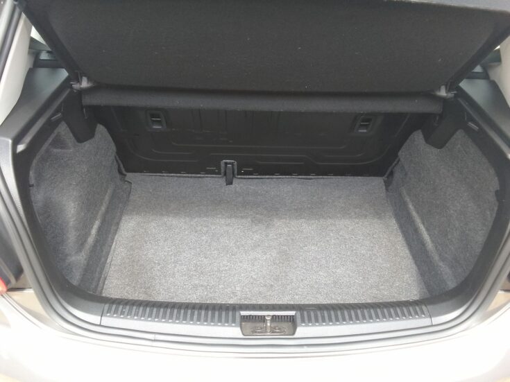 2024 VW POLO VIVO 1.4 TRENDLINE MANUAL – Boot / Loadbin