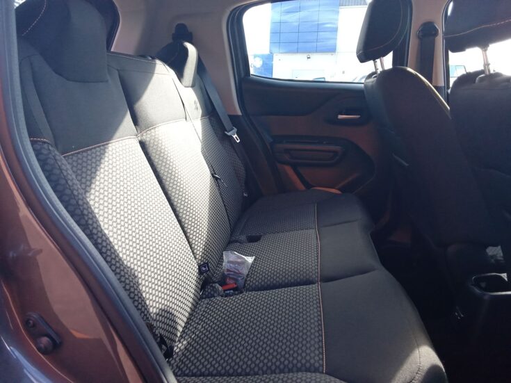 2025 CITROEN C3 MANUAL – Rear Seats