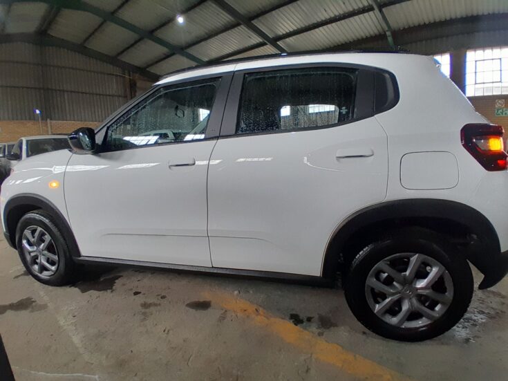 2025 CITROEN C3 PLUS 1.2 – Left Side Photo