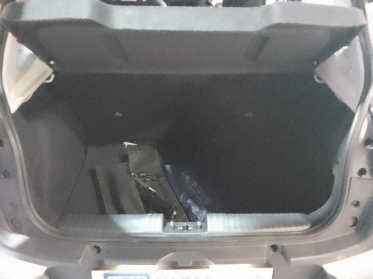 2025 CITROEN C3 PLUS 1.2 MANUAL – Boot / Loadbin
