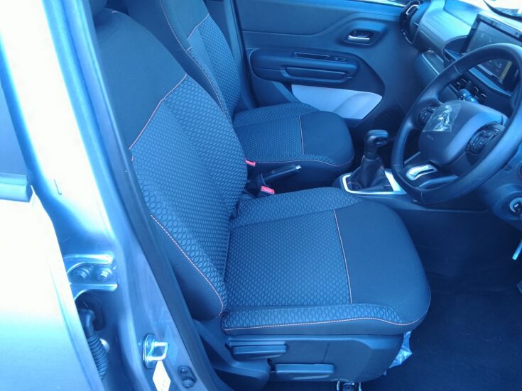 2025 CITROEN C3 PLUS 1.2 MANUAL – Front Seats