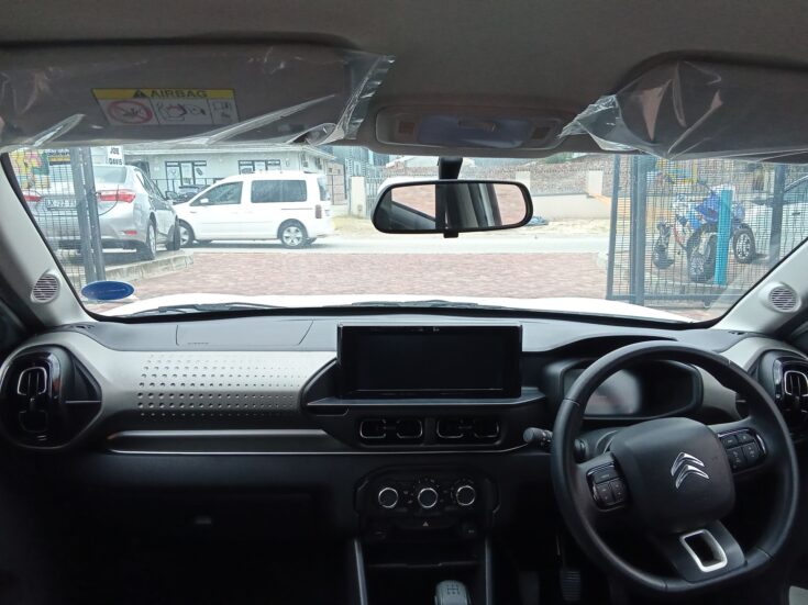 2025 Citroen C3 Plus M/T – Interior