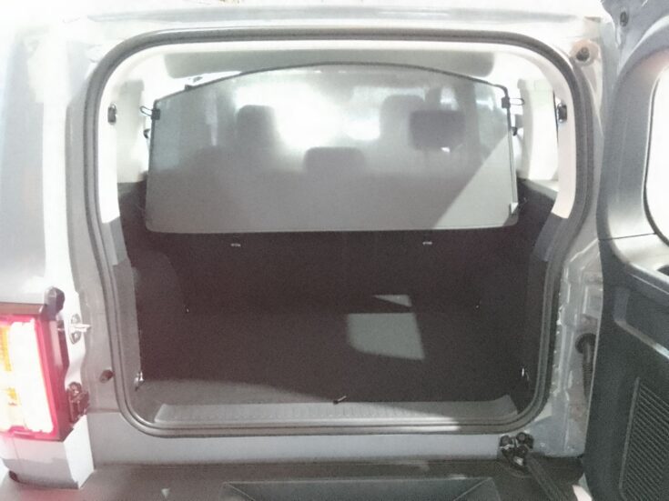 2025 GWM TANK 300 2.4TD LUXURY 4X2 AT – Boot / Loadbin