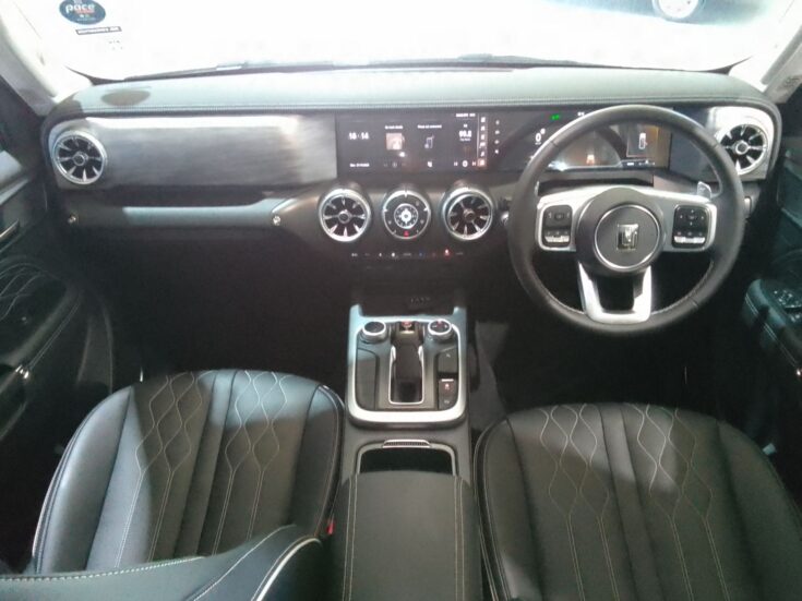 2025 GWM TANK 300 2.4TD LUXURY 4X2 AT – Dashboard
