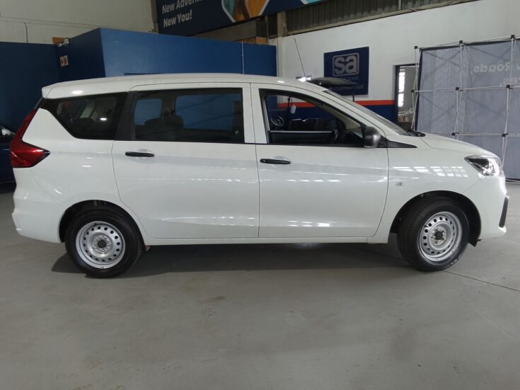 2025 SUZUKI ERTIGA 1.5 GA MANUAL – Right Side Photo