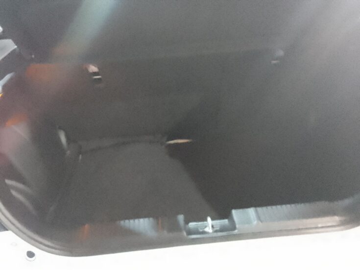 2025 SUZUKI SWIFT 1.2 GL+ CVT – Boot / Loadbin