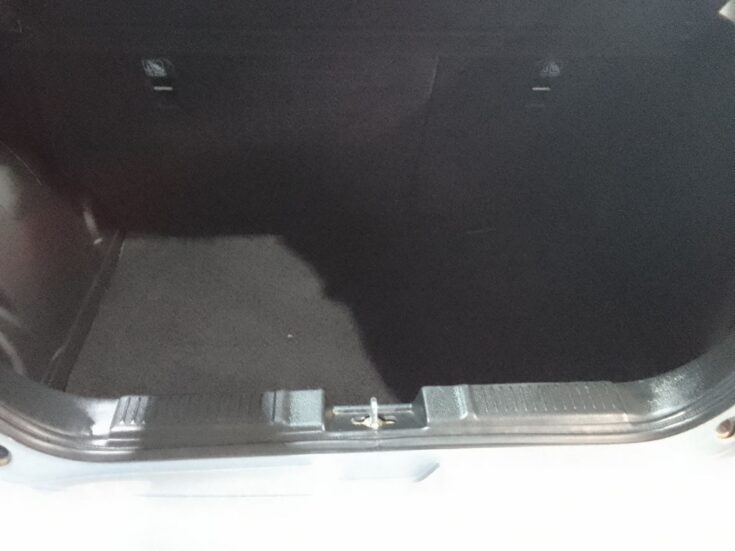 2025 SUZUKI SWIFT 1.2 GL+ MANUAL – Boot / Loadbin