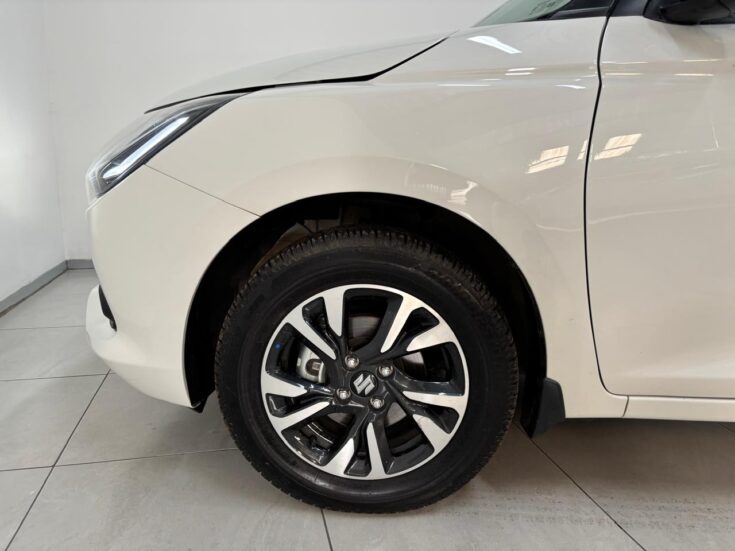 2025 SUZUKI SWIFT 1.2 GLX MANUAL – Left Side Photo