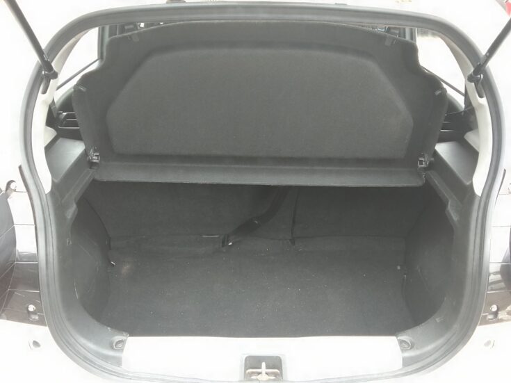 2025 TOYOTA VITZ 1.0 MANUAL – Boot / Loadbin