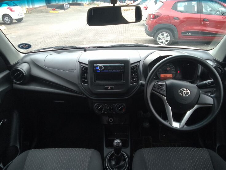 2025 TOYOTA VITZ 1.0 MANUAL – Interior