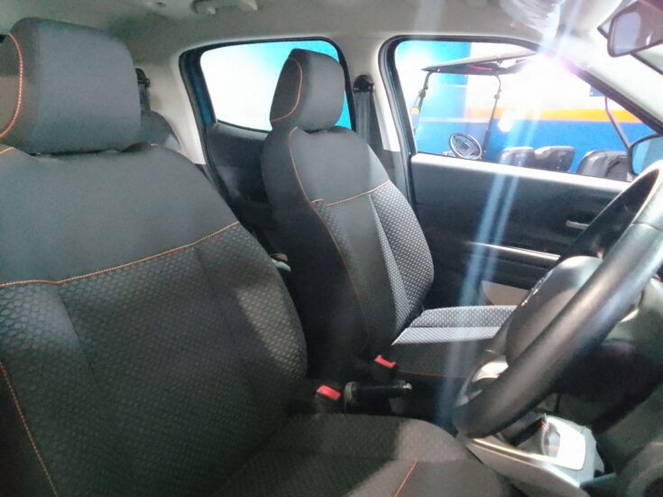 2026 CITROEN C3 MANUAL – Front Seats