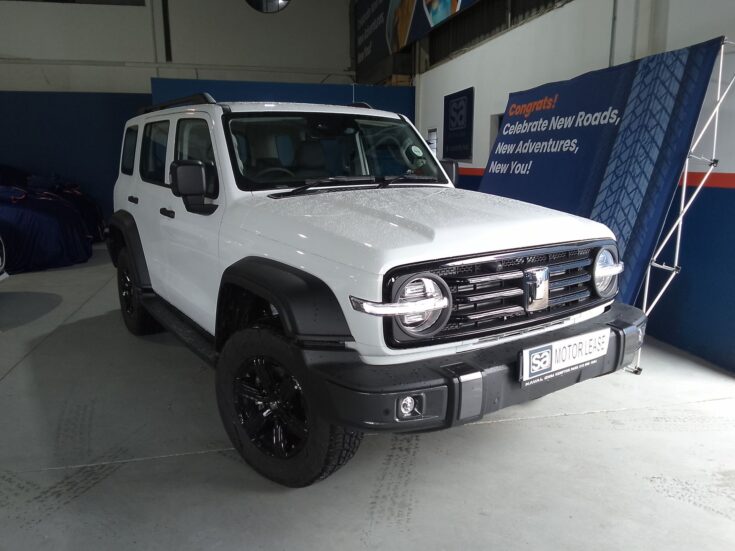 2026 GWM TANK 300 2.4TD LUXURY 4X2 AT – Front Feature Photo