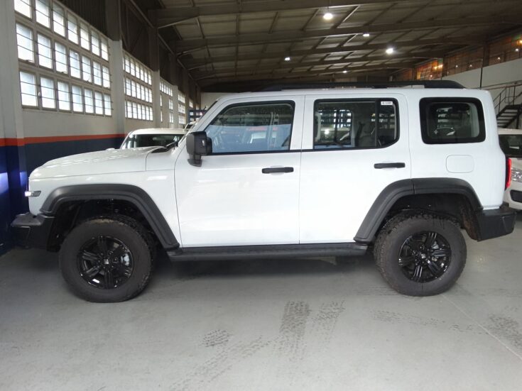 2026 GWM TANK 300 2.4TD LUXURY 4X2 AT – Left Side Photo