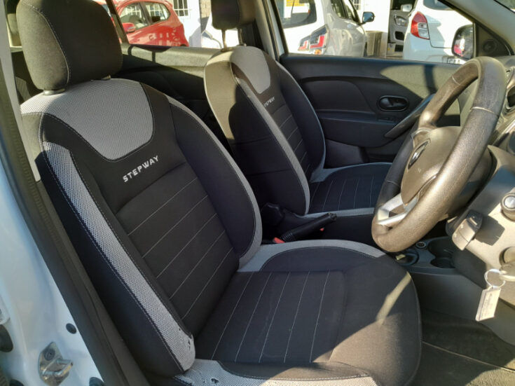 2019 RENAULT SANDERO 900T EXPRESSION MANUAL - Image 10