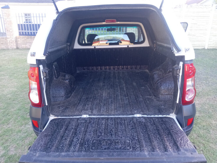 2023 NISSAN NP200 1.6 AC SAFETY PACK PU SC - Image 9