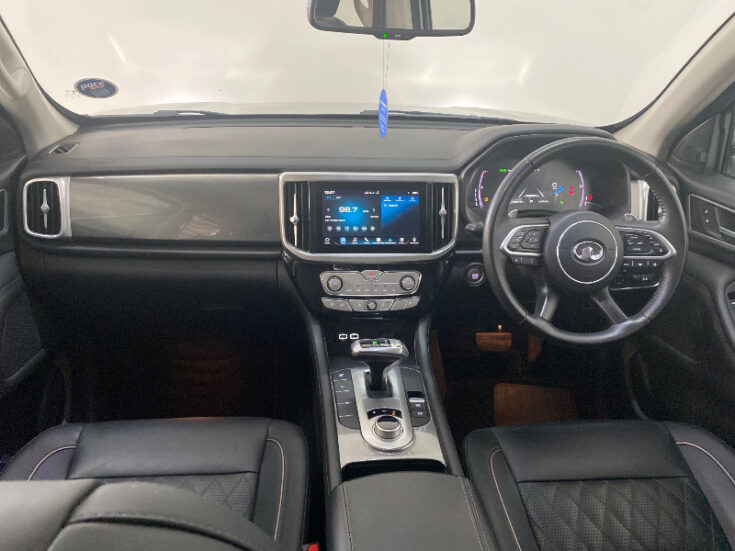 2024 GWM P-SERIES PV DCAB 2.0TD LT 4X4 8AT - Image 11