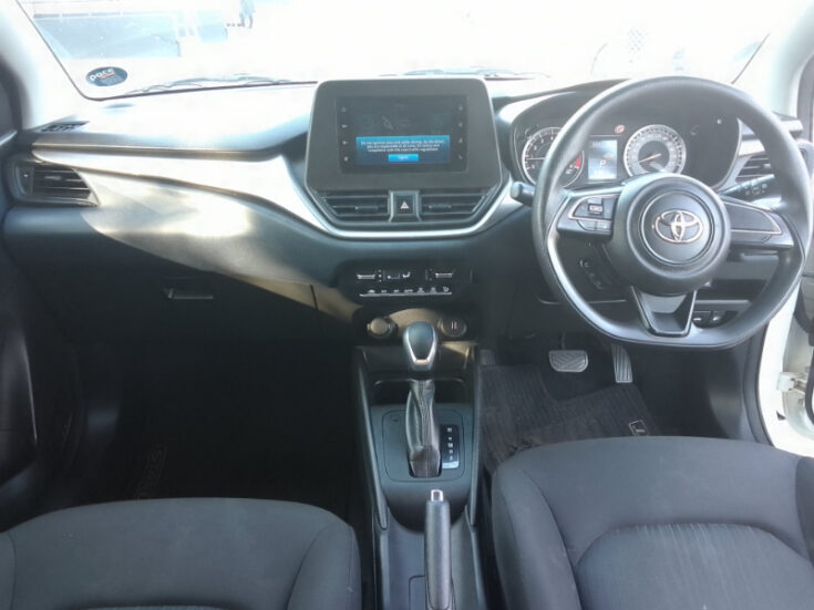 2023 TOYOTA STARLET 1.5 XS A/T - Image 12