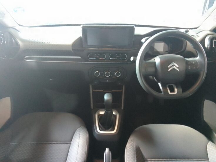 2023 TOYOTA VITZ 1.0 XR AMT - Dashboard