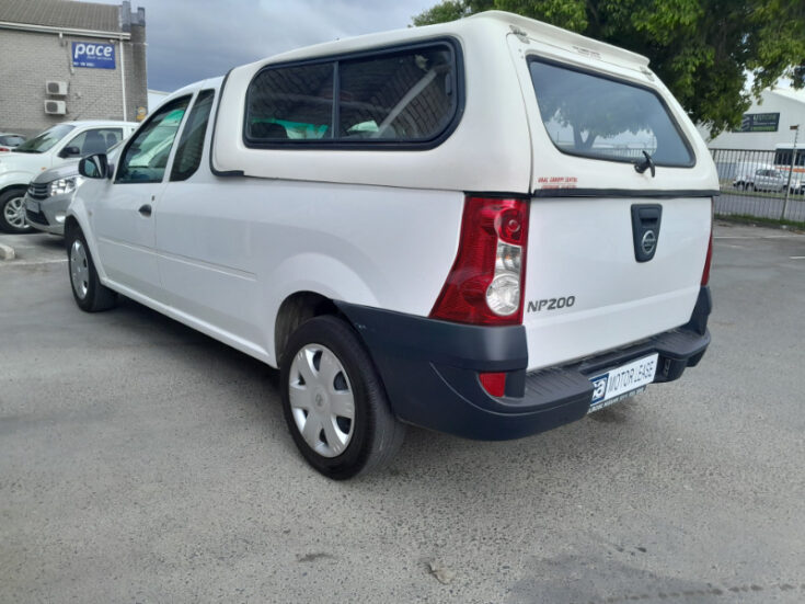 2022 NISSAN NP200 1.6 AC SAFETY PACK PU SC - Image 6