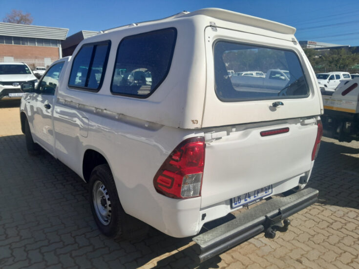 2023 TOYOTA HILUX SC 2.4GD S A/C MANUAL - Image 6