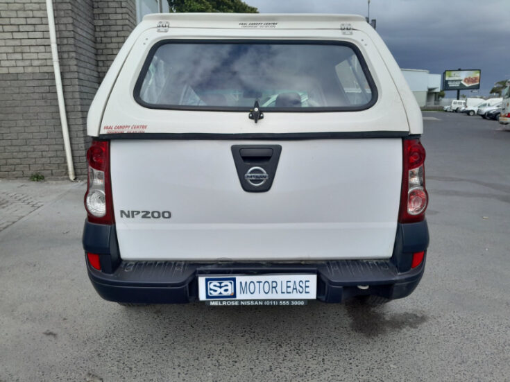 2022 NISSAN NP200 1.6 AC SAFETY PACK PU SC - Image 5