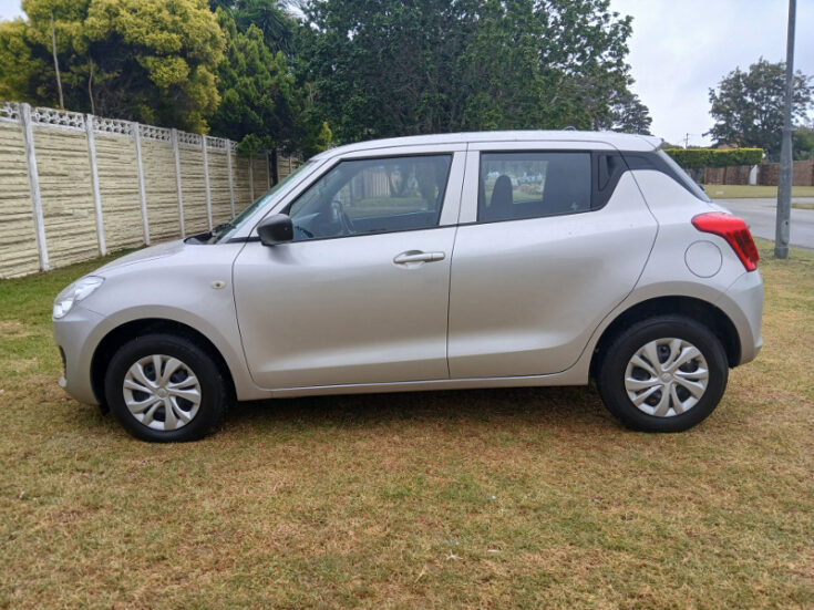 2022 SUZUKI SWIFT 1.2 GA MANUAL - Image 3