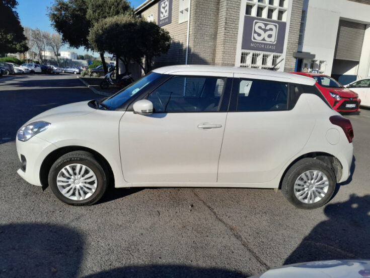 2022 SUZUKI SWIFT 1.2 GA MANUAL - Image 3
