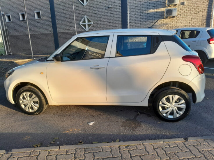 2022 SUZUKI SWIFT 1.2 GA MANUAL - Image 3