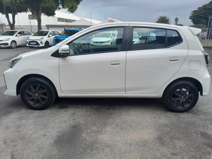 2022 TOYOTA AGYA 1.0 MANUAL - Image 3
