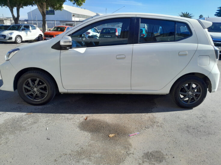 2022 TOYOTA AGYA 1.0 AT - Image 3