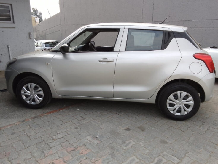 2023 SUZUKI SWIFT 1.2 GA MANUAL - Image 3