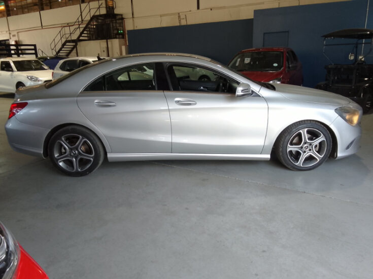 2018 MERCEDES-BENZ CLA200 - Image 4