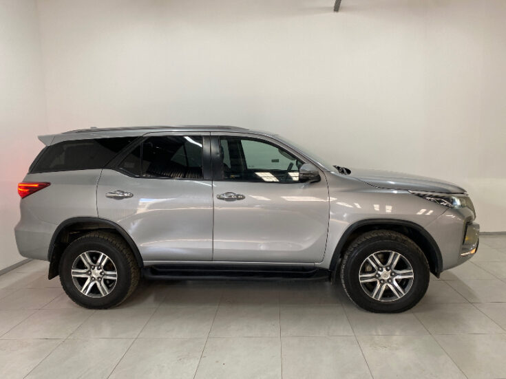 2021 TOYOTA FORTUNER 2.4GD-6 R/B A/T - Image 4