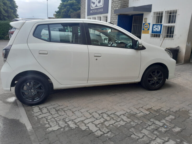 2022 TOYOTA AGYA 1.0 AT - Image 4